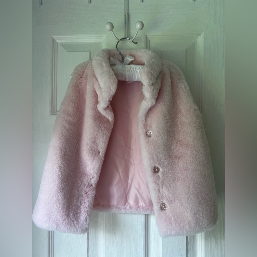 Epic Threads Light Pink Faux Fur Cape